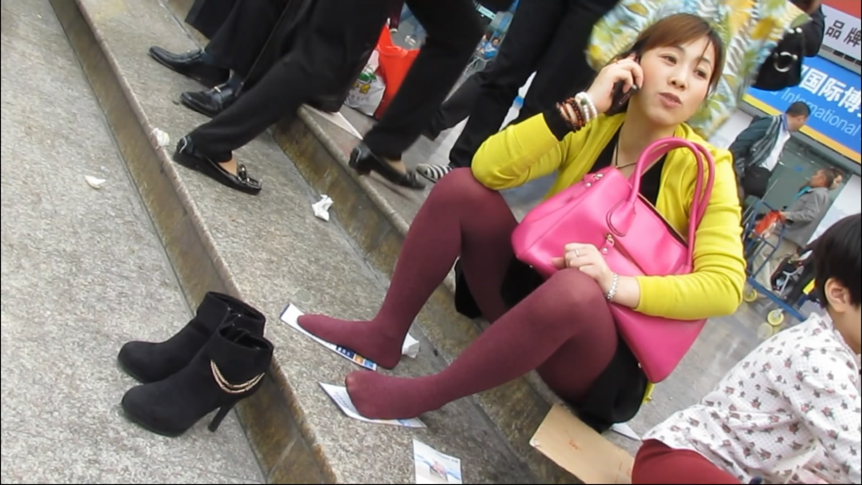 streetsnapnylon[00 01 03][20181202 233045 1]